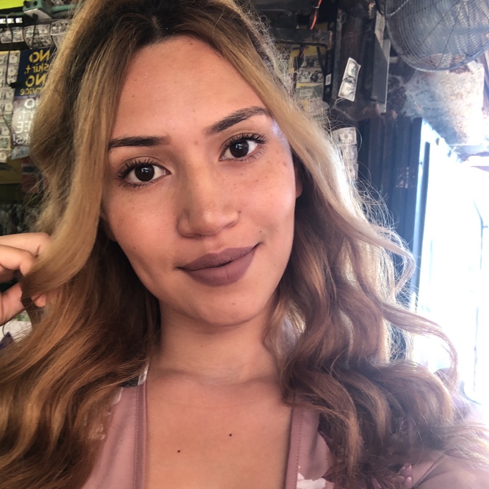Meet your Posher, Joana